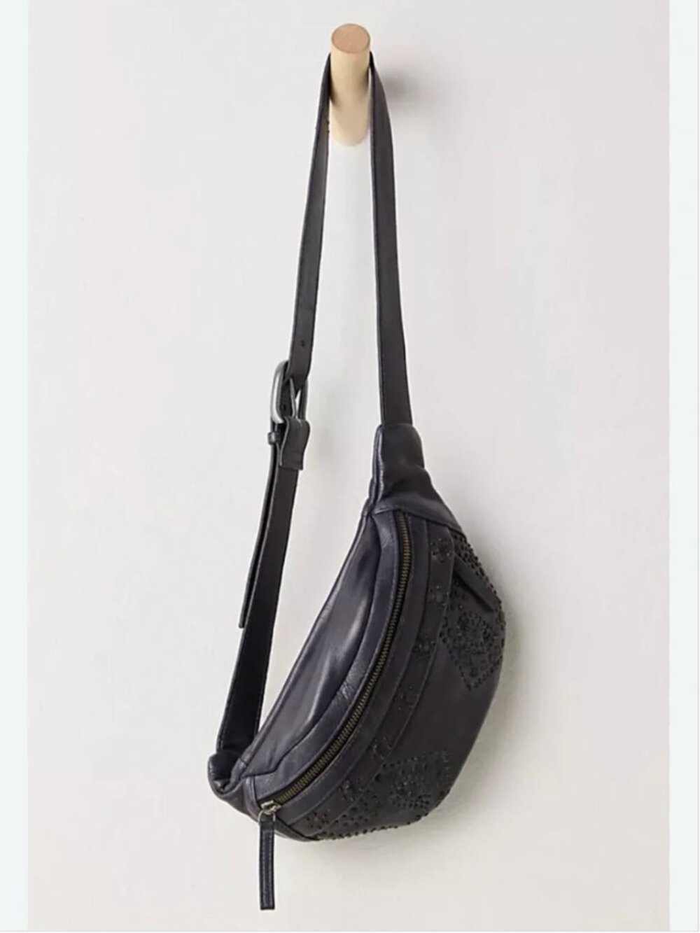 Free People NWT Embellished Leather Black Fanny Slung Belt Bag - Picture 4 of 6